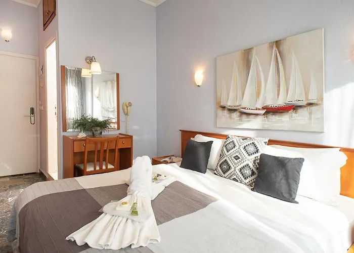 Pithari Hotel *