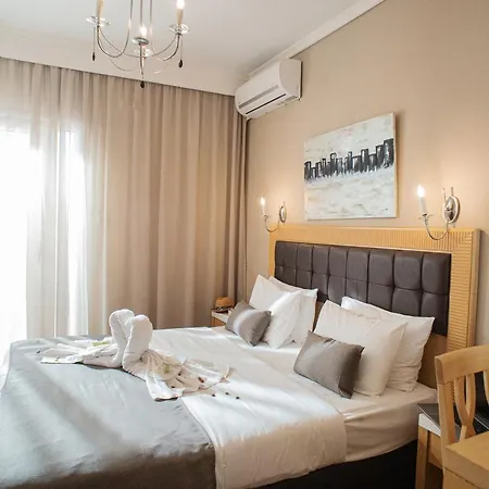Pithari Hotel *