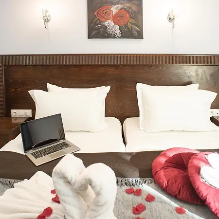 Pithari Hotel